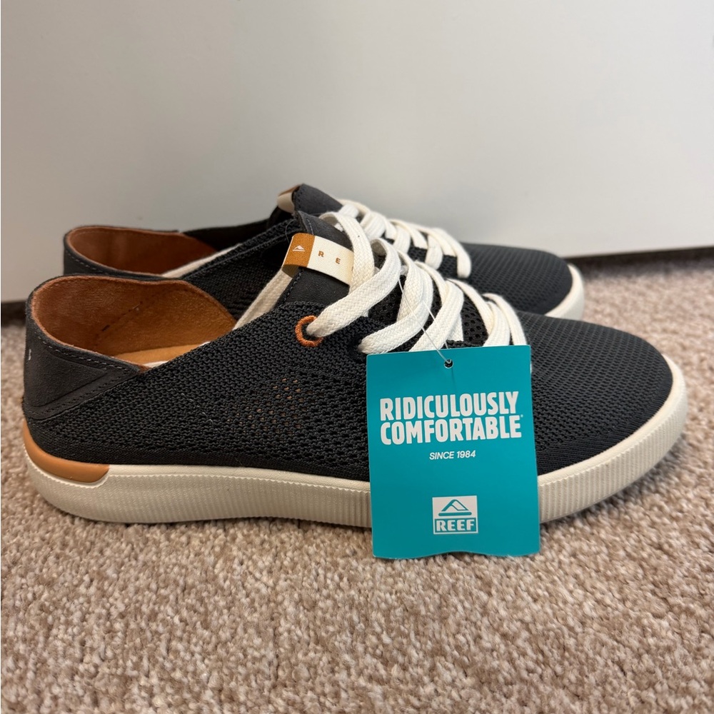NWT Reef women’s Neptune Sneaker size 8.5 slip on - Picture 2 of 7